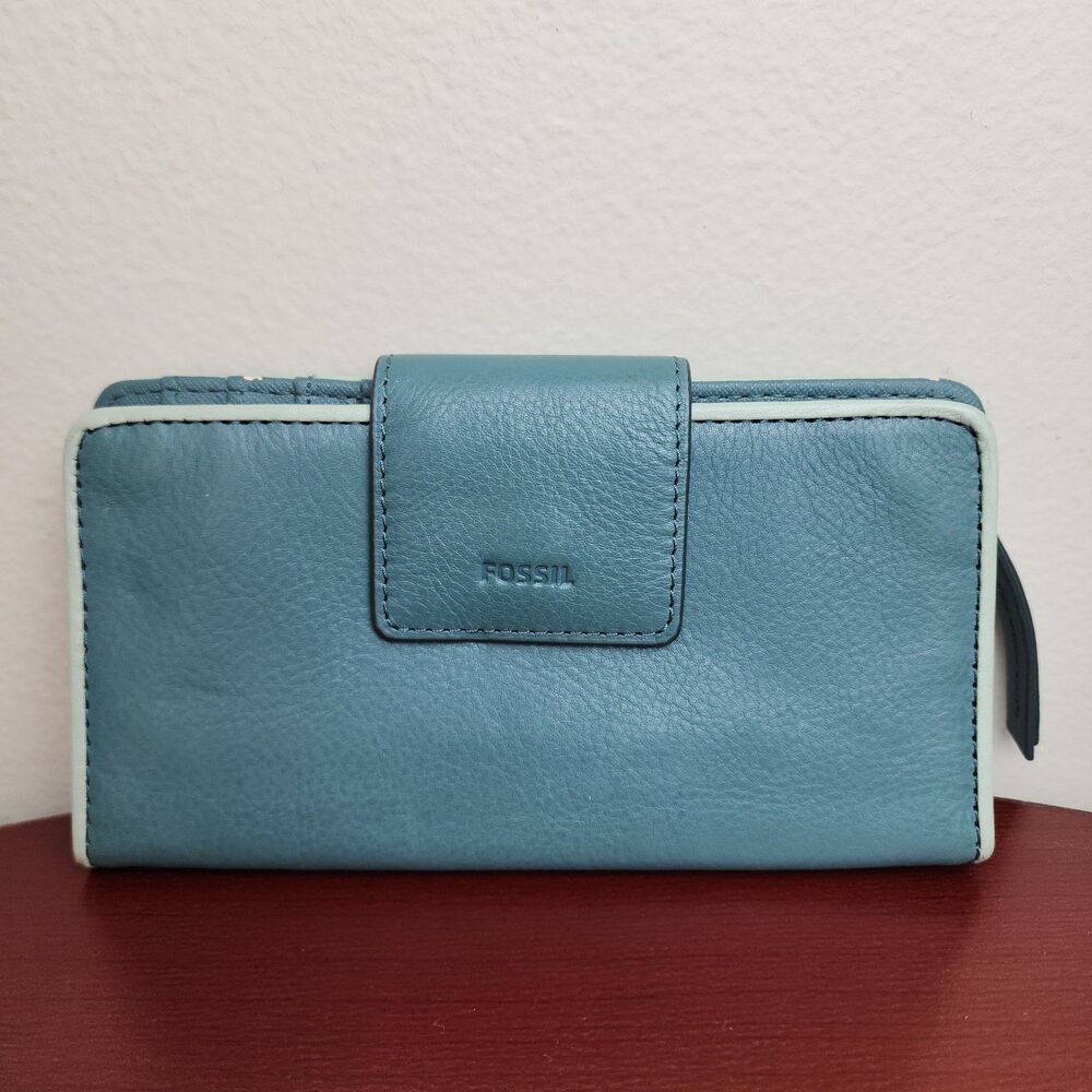 Fossil Clutch Leather Wallet Arctic Mist Aqua